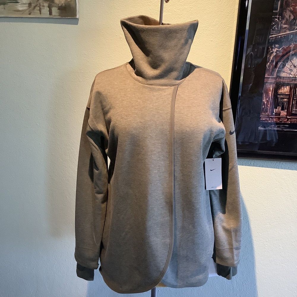 New Nike Dri Fit Woman's Pullover Jacket Size XS